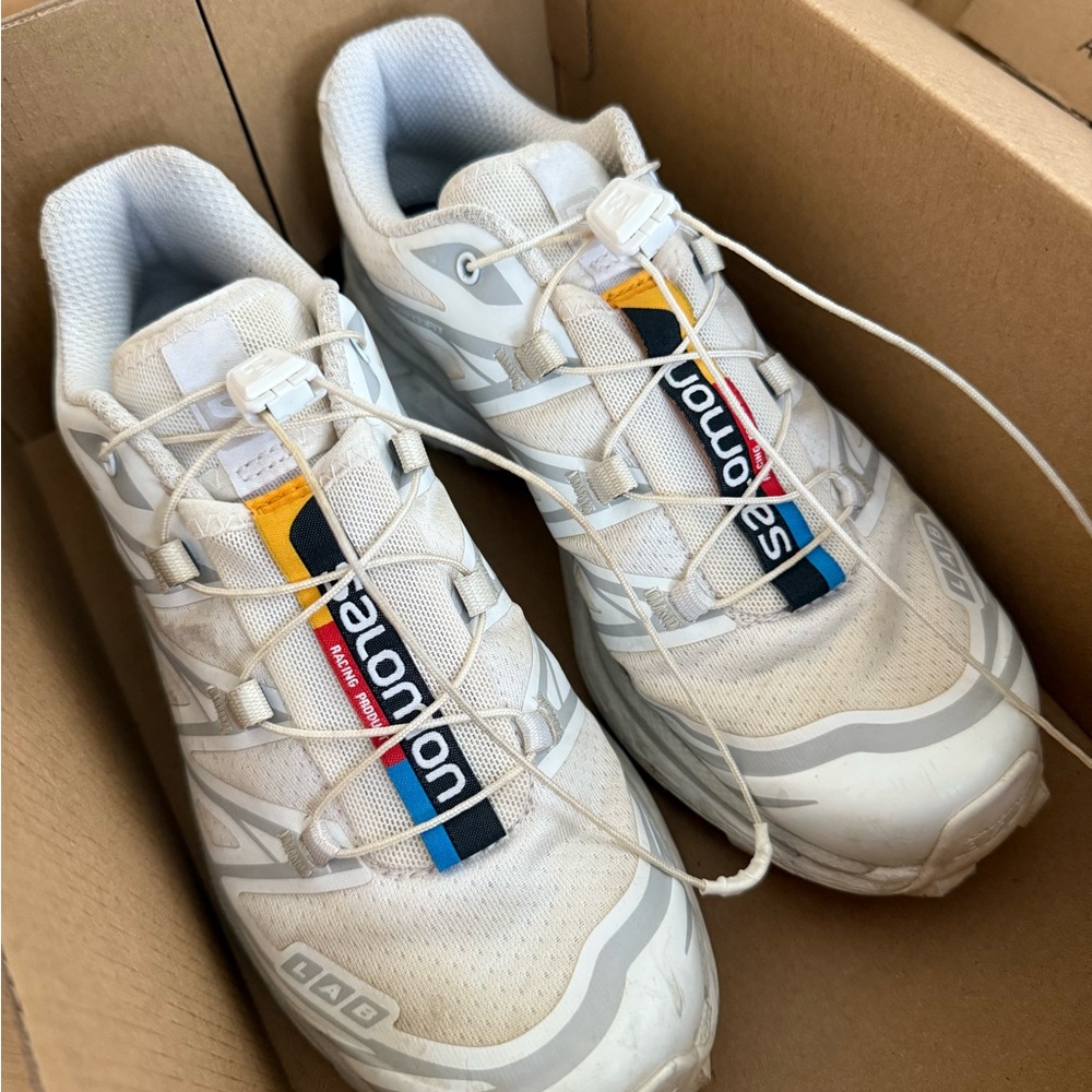 Size 6 Salomon XT-6 White/Lunar Rock Sneakers